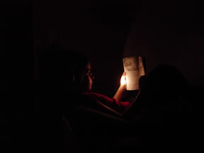 Sorena reads during the blackout